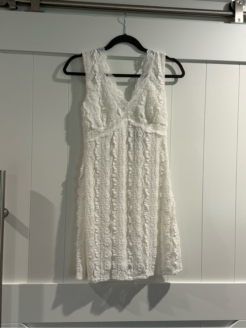 NWT Pitaya White Lace Mini Dress with V-Neck